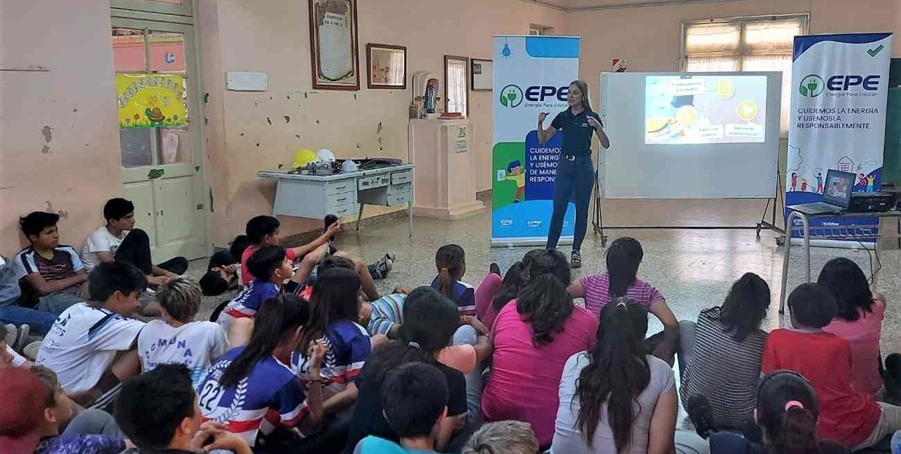 La EPE visitó escuelas de San Guillermo, Ceres y Hersilia