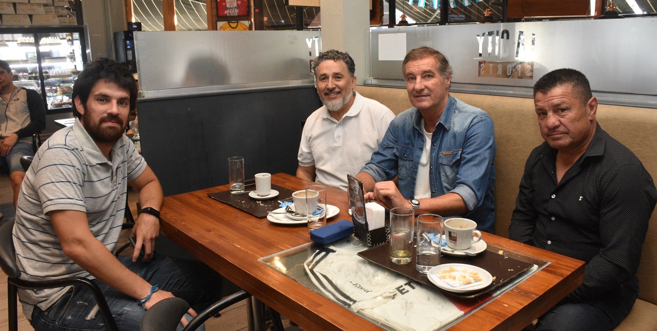 Ilusión y suspenso en el hincha santafesino tras el debut de la Selección Argentina