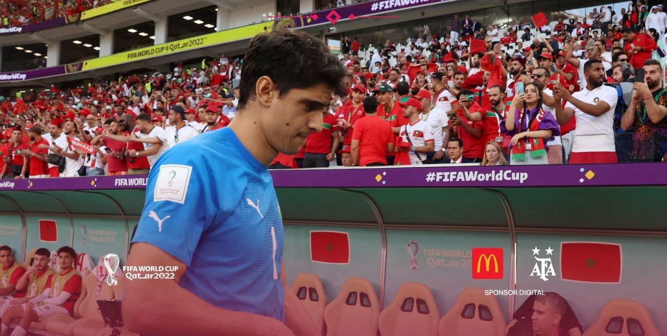 La foto del día: cantó el himno y “desapareció”