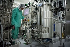 Biorreactores en Zelltek (Planta instalada en el PTLC).