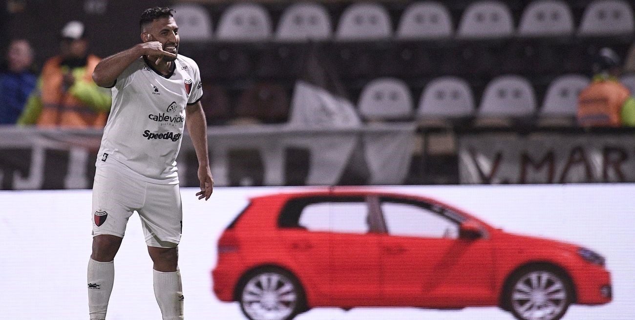 "Wanchope" está en el Mundial y vuelve más tarde en Colón