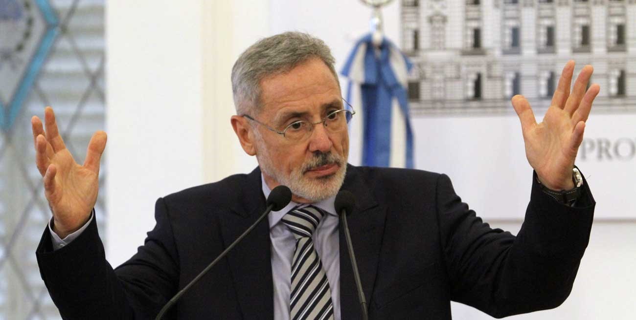 Una amplia lista de personalidades y empresas en la causa espionaje