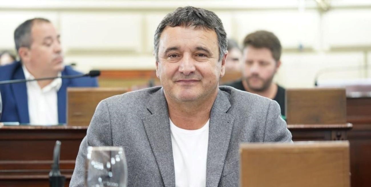 González le pidió a la Provincia “que pague el servicio de agua y gas en las escuelas”