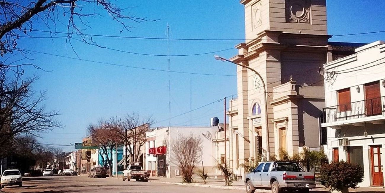Increíble: en muletas, robaron en una iglesia de Rufino

