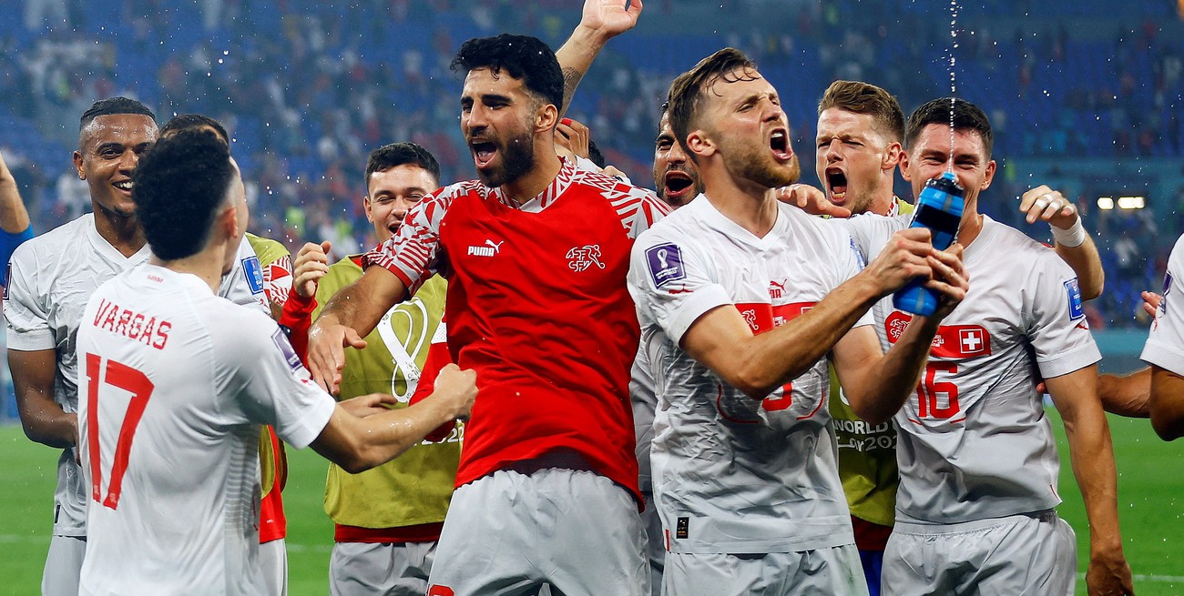 Suiza le ganó Serbia por 3 a 2 y se clasificó a octavos de final