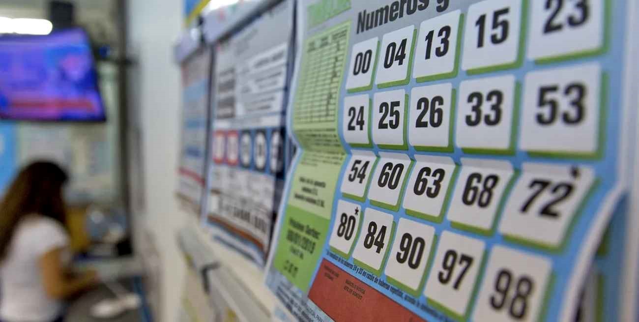 Se acercan los sorteos extraordinarios por Navidad: cuánto reparten y cuándo se sortean