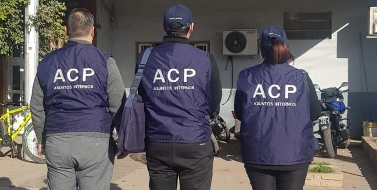 Condenaron a dos policías por quedarse con dinero de una víctima en Fray Luis Beltrán