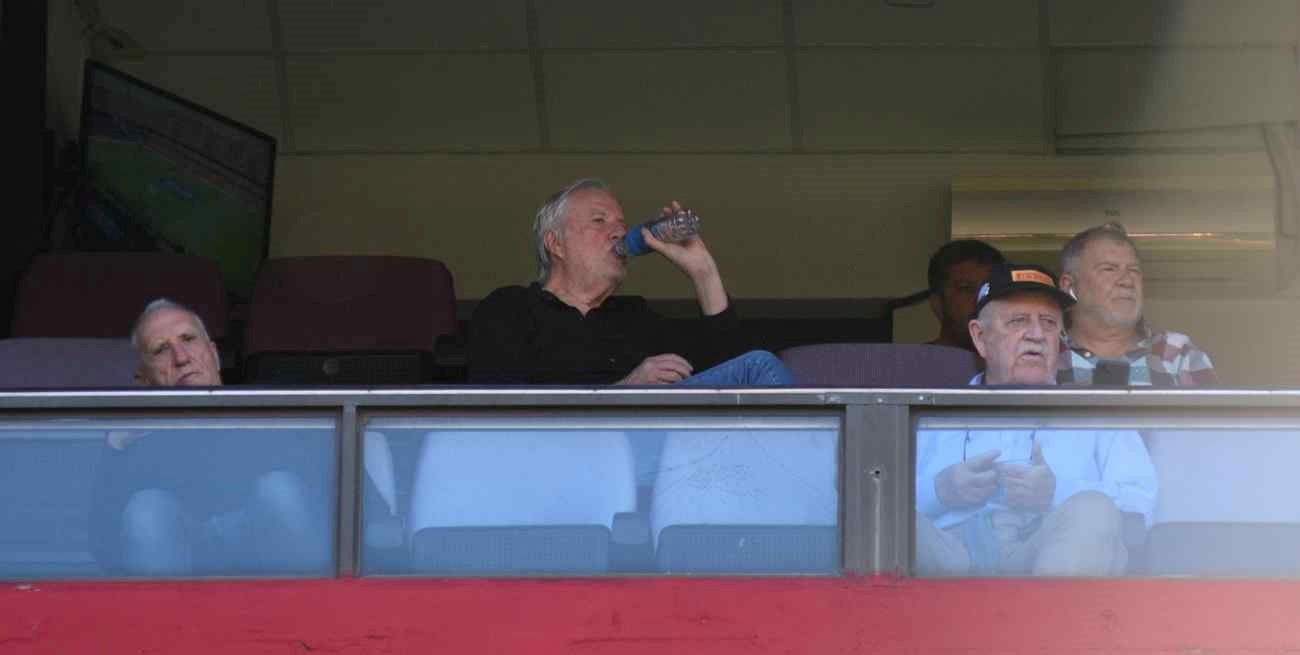 Vuelve Vignatti pero en Colón no están "Pulga" ni "Wanchope"