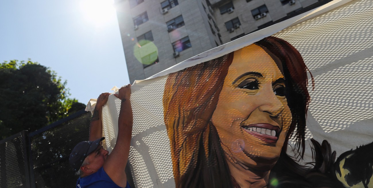 Así reflejaron los medios internacionales la condena a Cristina Fernández