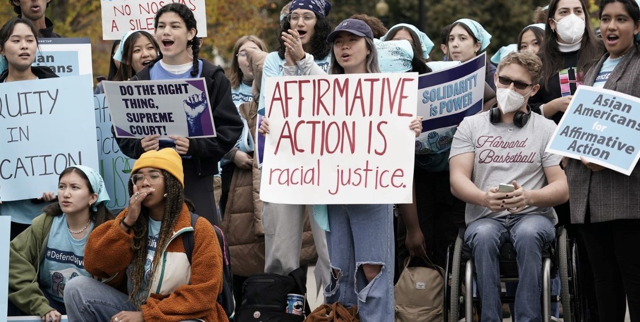 Expertos reclaman que el racismo y la discriminación sean declarados "riesgos universales" para la salud