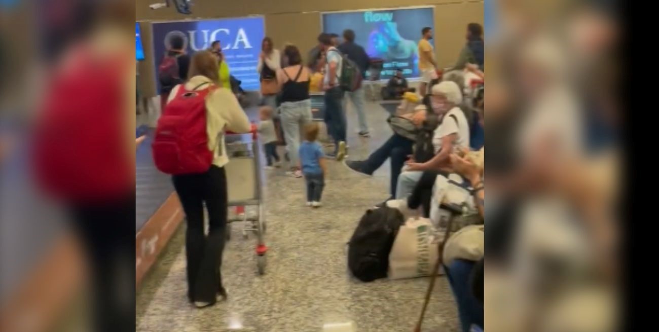 En Aeroparque una asamblea de trabajadores provocó demoras en el despacho de equipajes