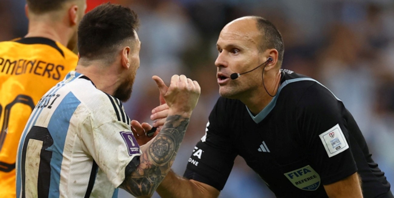 Mateu Lahoz, árbitro de Países Bajos-Argentina, fue desafectado del Mundial