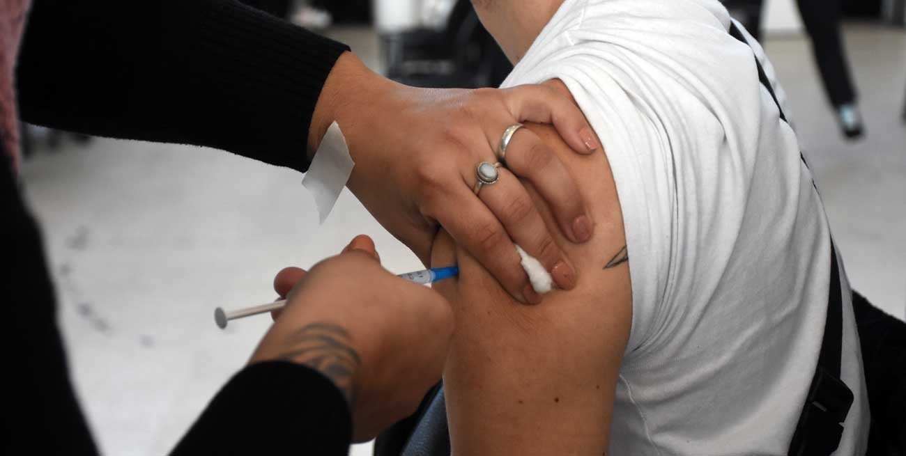 Gobierno insiste con completar y reforzar esquemas de vacunación ante el aumento de casos de Covid