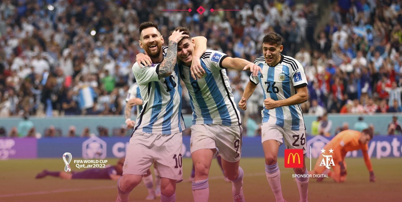 La foto del día: Messi y Julián Álvarez, las figuras de la Argentina finalista