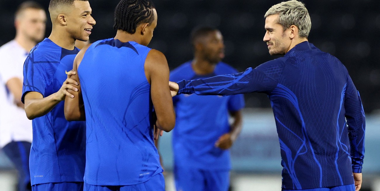 Alerta en Francia: un brote de gripe dejaría afuera a dos titulares ante Marruecos