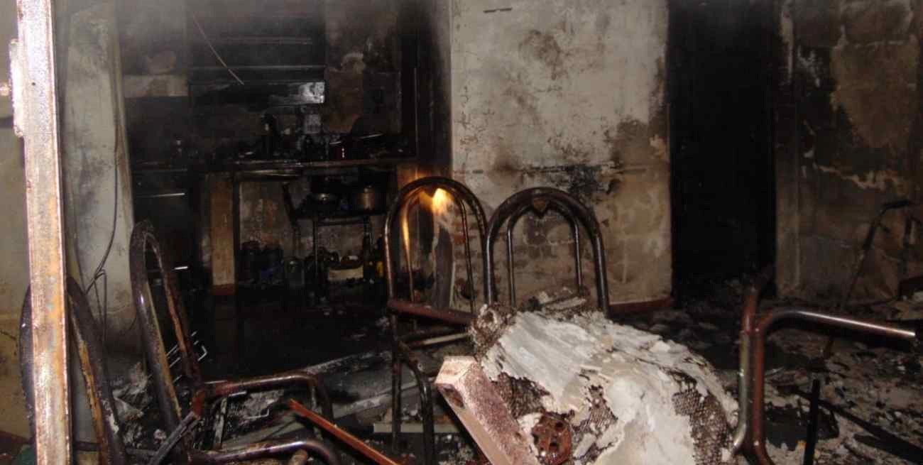 Dos condenados por asesinar a un hombre y prenderlo fuego dentro de su casa