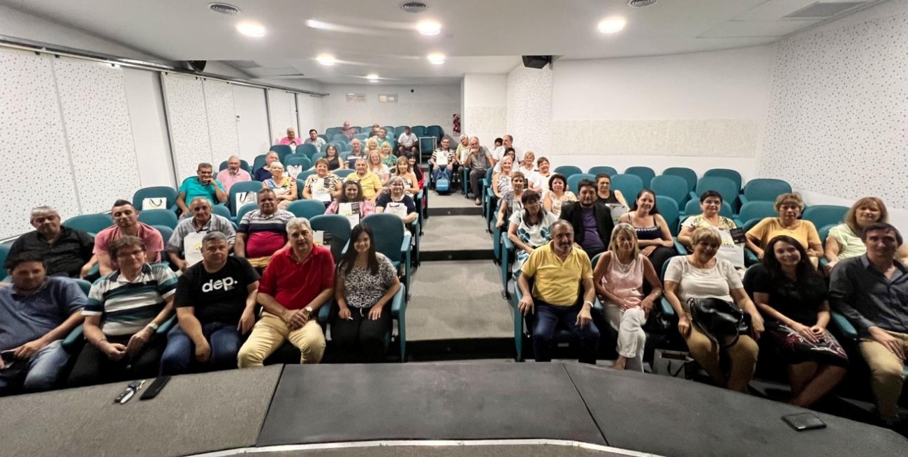 Por primera vez, ASOEM reconoció a jubilados y jubiladas en su día