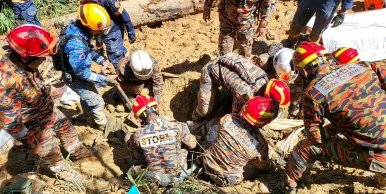 Al menos 16 muertos y 17 desaparecidos tras un alud en Malasia