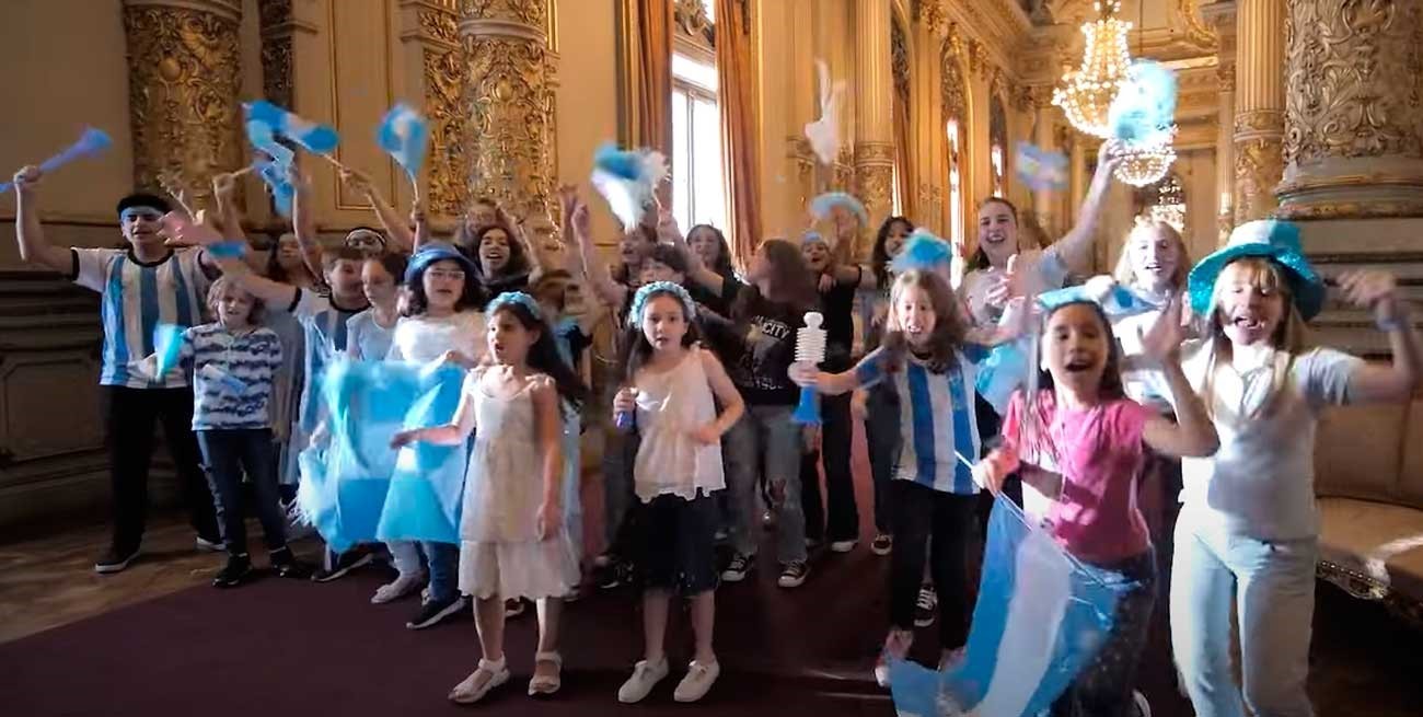 El Coro de Niños del Teatro Colón y un emotivo video para alentar a la Selección Argentina