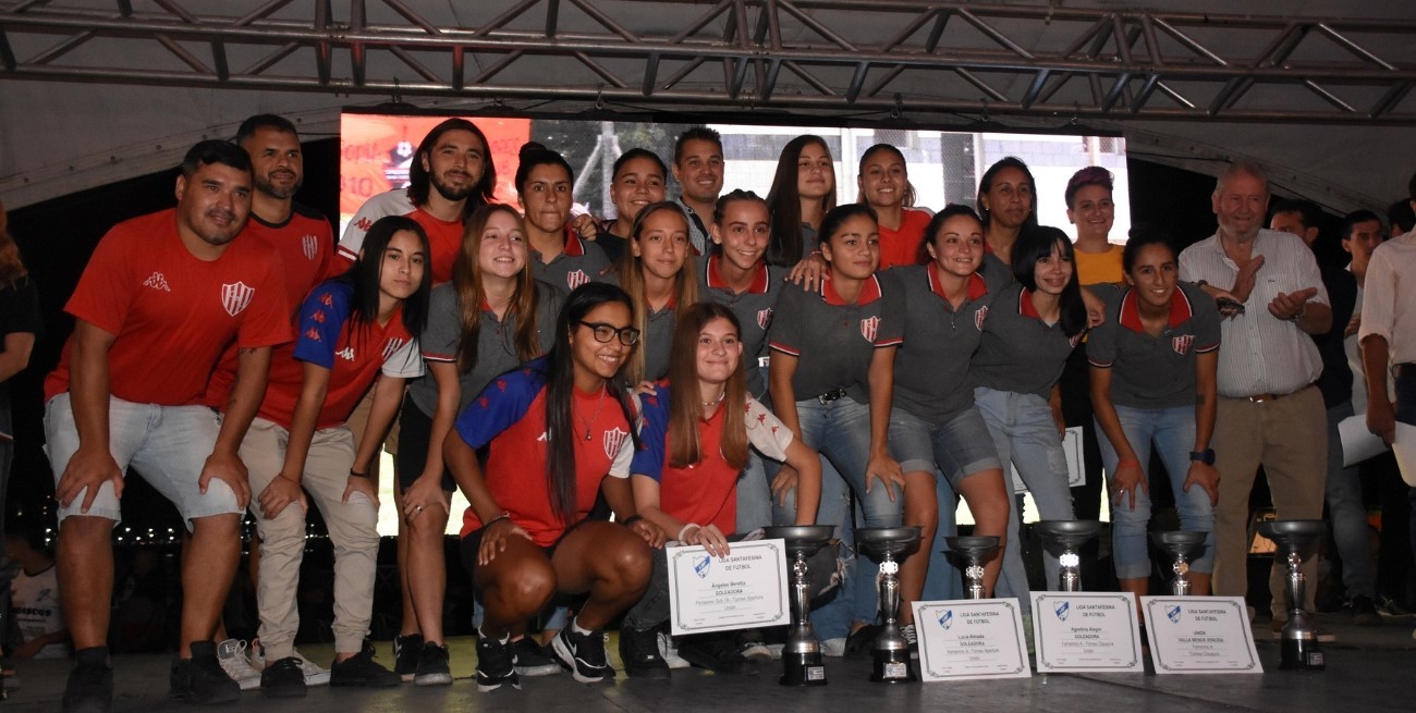 La Liga Santafesina premió a los destacados de la temporada 2022