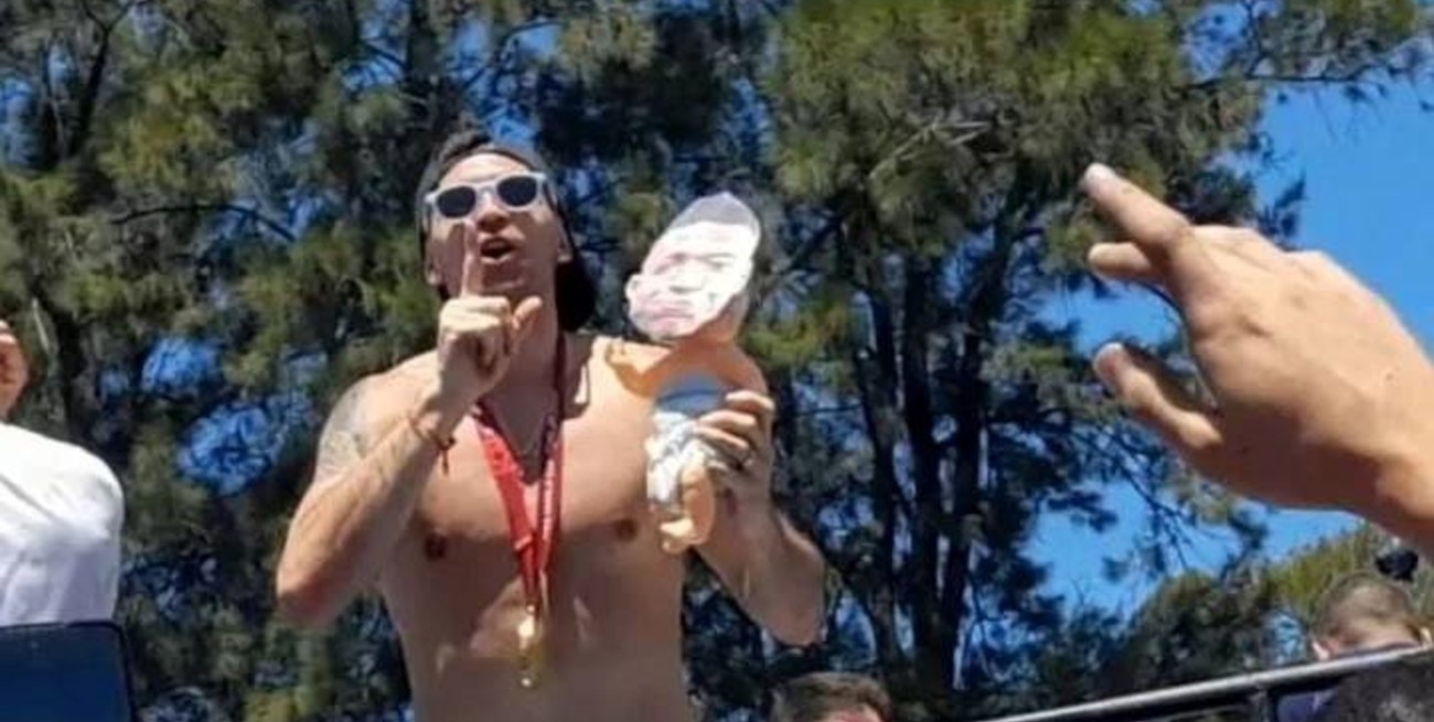 Un ministro francés pide que la FIFA investigue las cargadas de los jugadores argentinos 