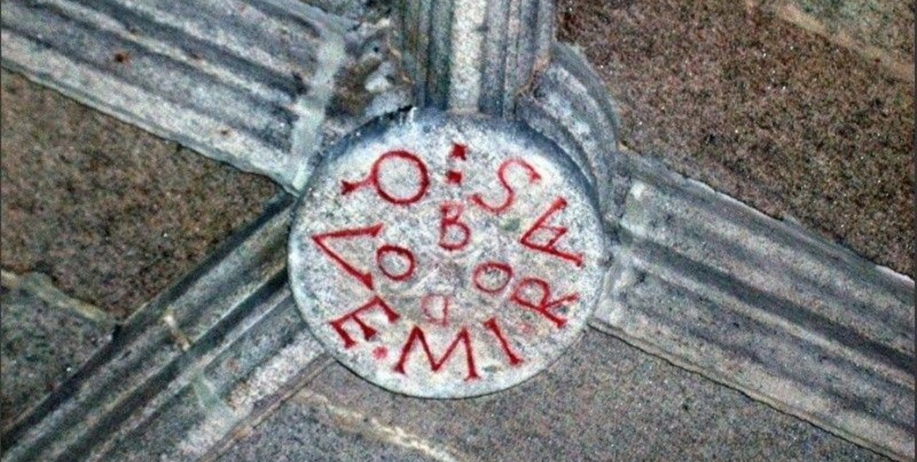 "Qué mirá, bobo": descubren una premonición de la frase de Messi en un monasterio medieval
