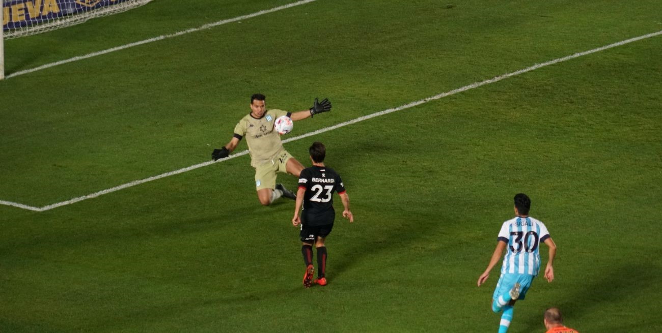 Colón: Fortaleza de Brasil y Racing quieren a Christian Bernardi