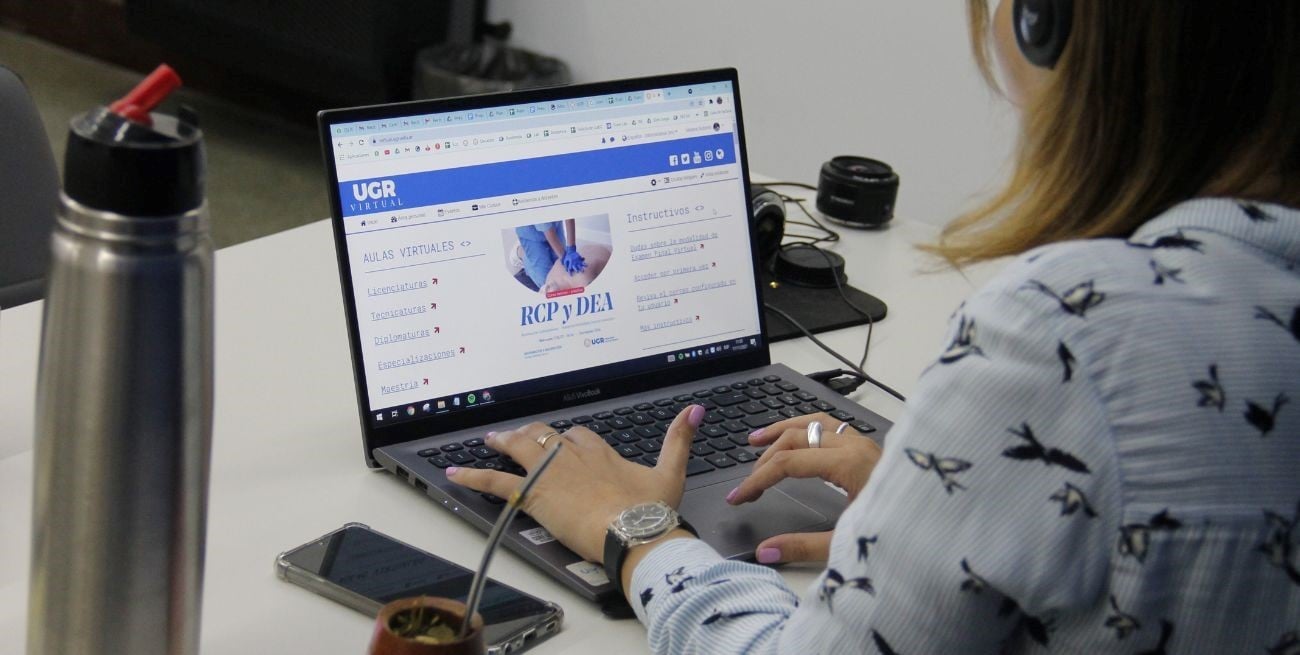 Educación a distancia: los beneficios de estudiar una carrera universitaria desde donde estés