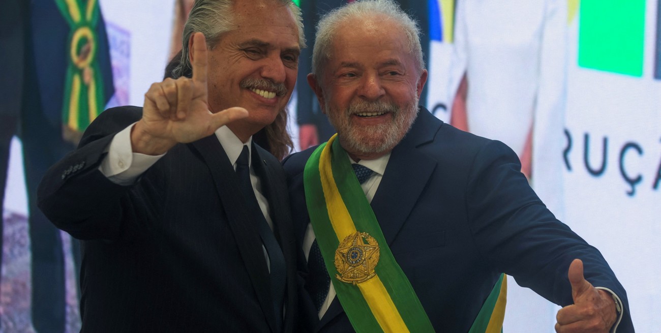 Alberto Fernández asistió a la asunción presidencial de Lula en el Palacio de Planalto