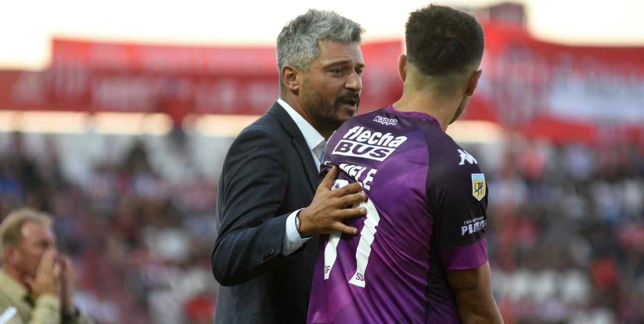 Unión no compró a Mele pero pidió otro préstamo