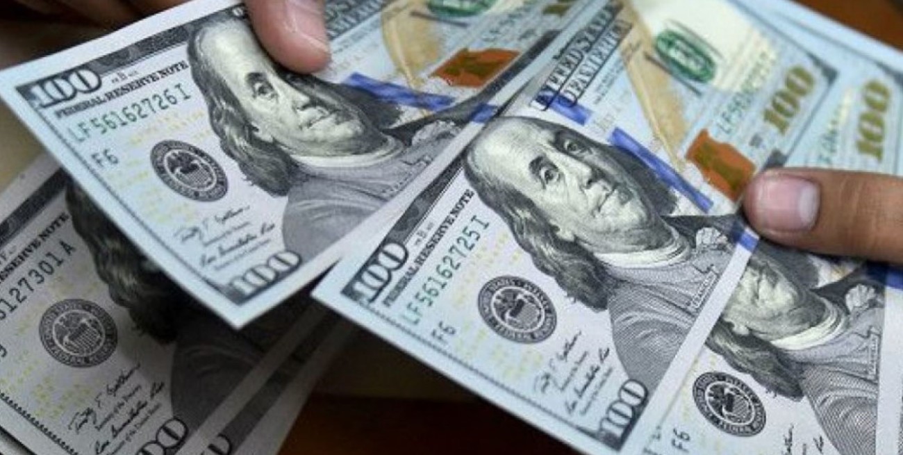 Fuerte rebote del dólar blue: cerró a $ 354