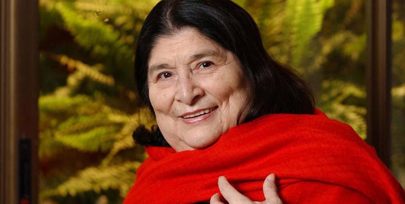 La revista Rolling Stone ubicó a Mercedes Sosa entre los 200 mejores cantantes de la historia