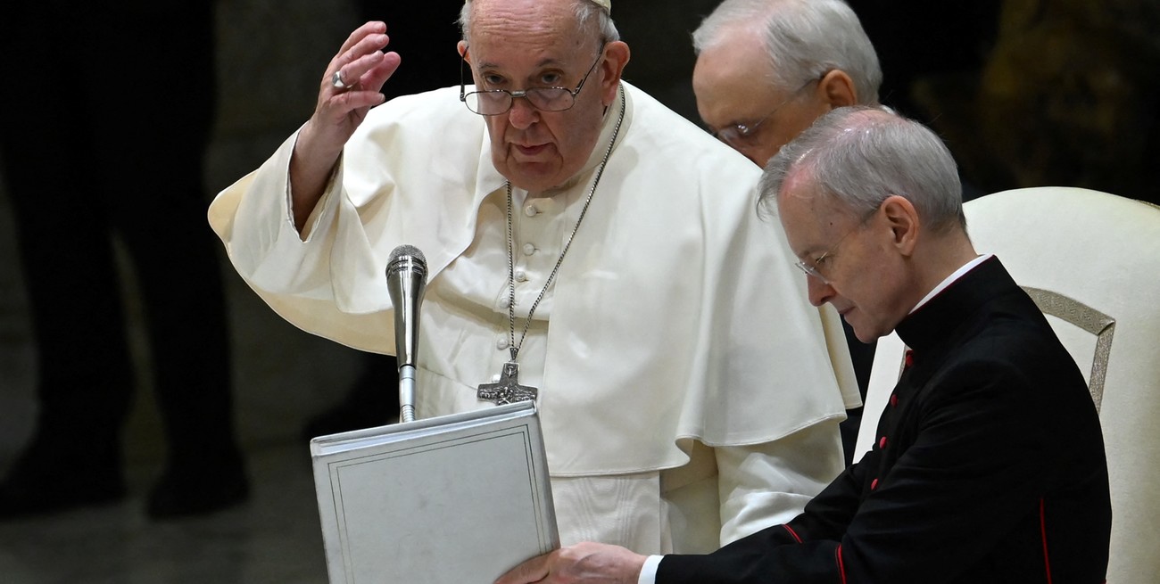 El Papa Francisco recordó a Benedicto XVI como "un gran maestro de catequesis"