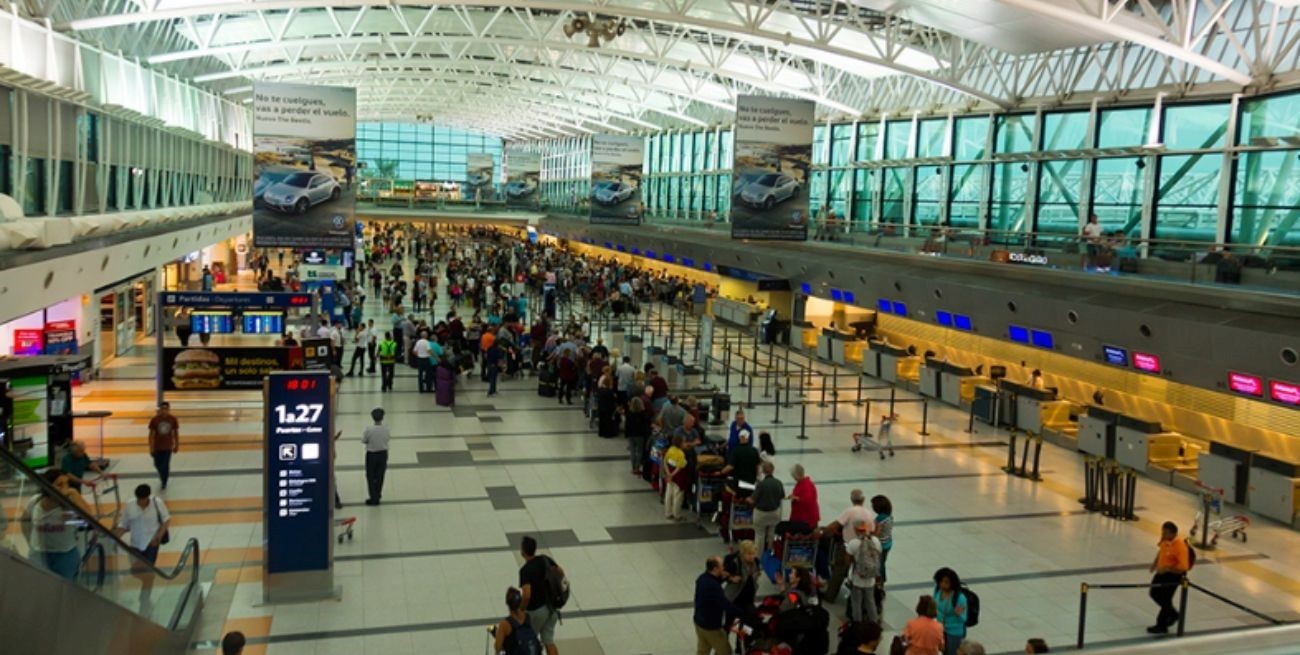 Pasajes aéreos más caros: rige la nueva tasa de impuesto en los pasajes