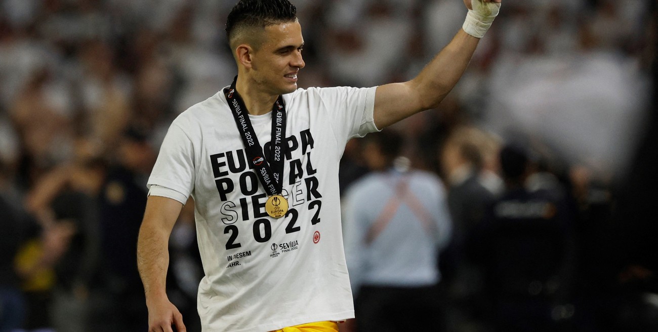 Otro ex: ahora, River va por el colombiano Rafael Santos Borré, que no es tenido en cuenta en Alemania