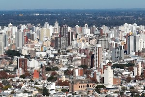 Las viviendas argentinas, de acuerdo a distintos estudios, pierden energía por varias partes, lo que limita seriamente su confort y genera gastos innecesarios. Las viviendas eficientes aumentan el confort térmico y reducen el consumo de energía. Crédito: Fernando Nicola