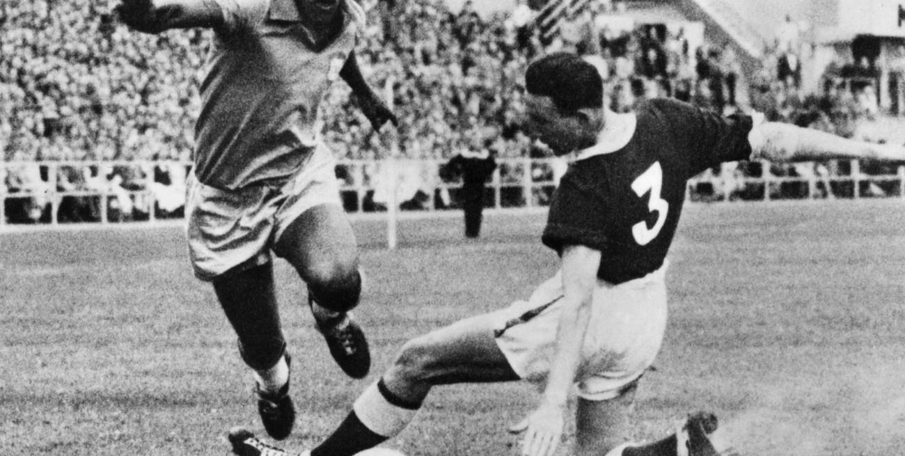 Garrincha: 40 años de la muerte de uno de los mejores socios que tuvo Pelé