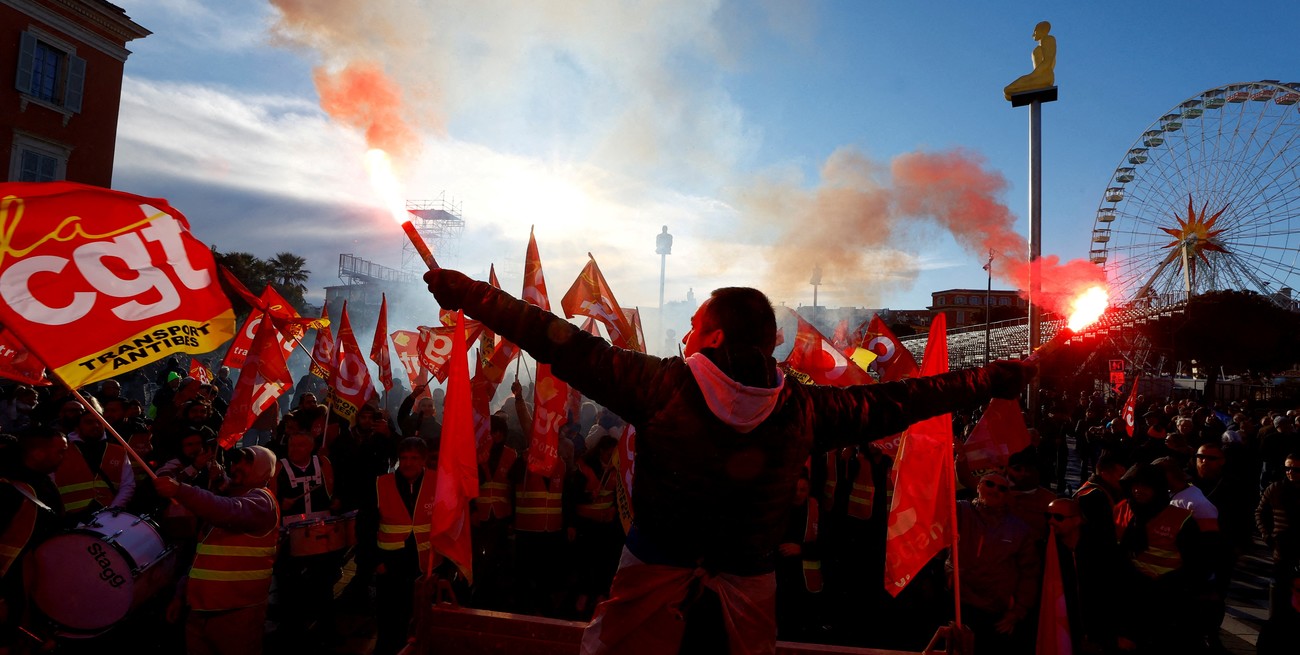 Francia vivió el séptimo día de protestas contra la reforma jubilatoria de Emmanuel Macron