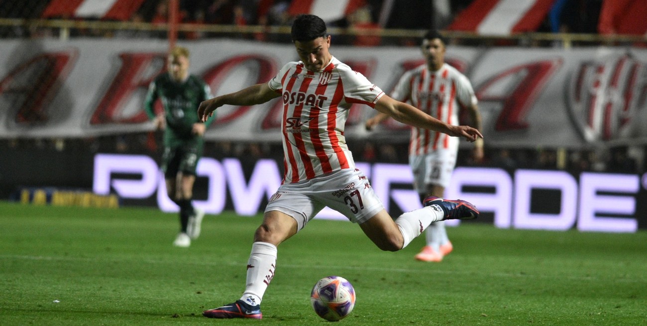 EXCLUSIVO: Racing viene a la carga por Esquivel de Unión