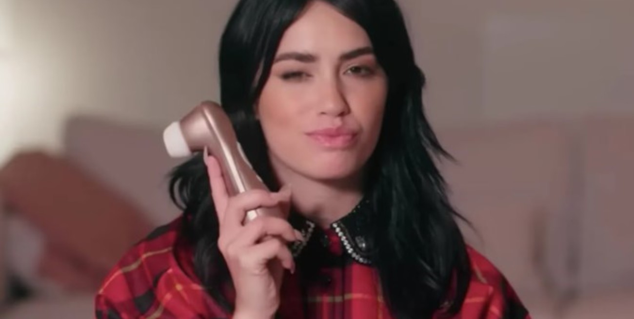 Lali Espósito confesó que siempre lleva un juguete sexual en la cartera