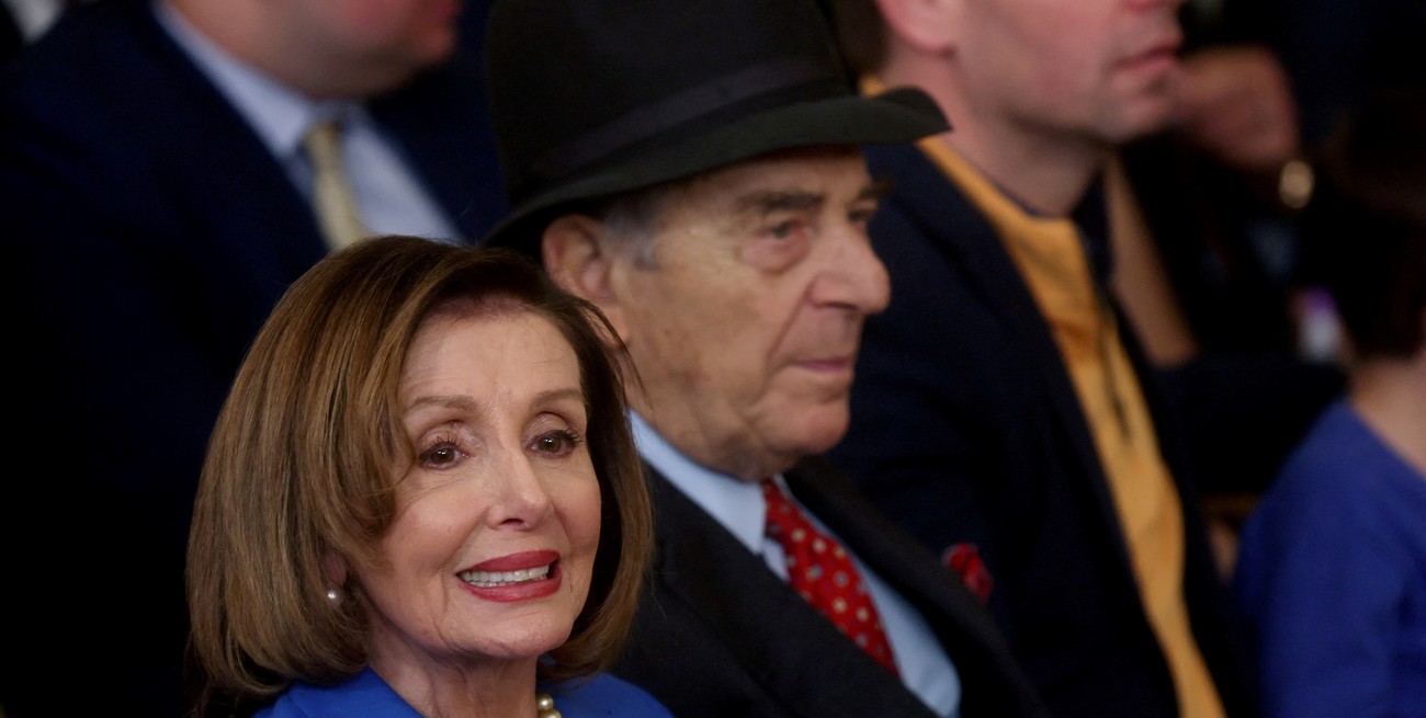 Investigan si Nancy Pelosi usó sus influencias para beneficiarse con sus acciones de Google