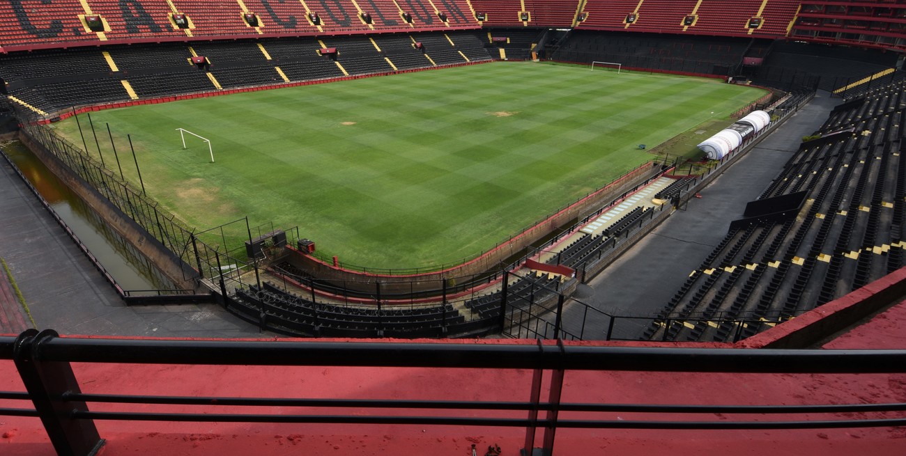 Colón mete primera de la mano de Saralegui