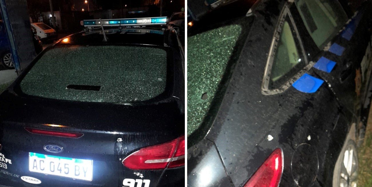 Balearon un patrullero frente a una comisaría y dejaron un mensaje relacionado con "Los Monos"