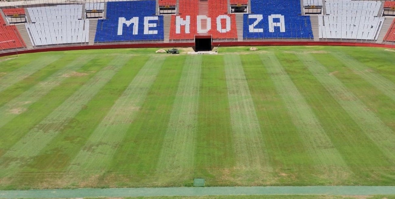 Video: el deplorable estado del campo de juego donde Colón enfrentará a Godoy Cruz