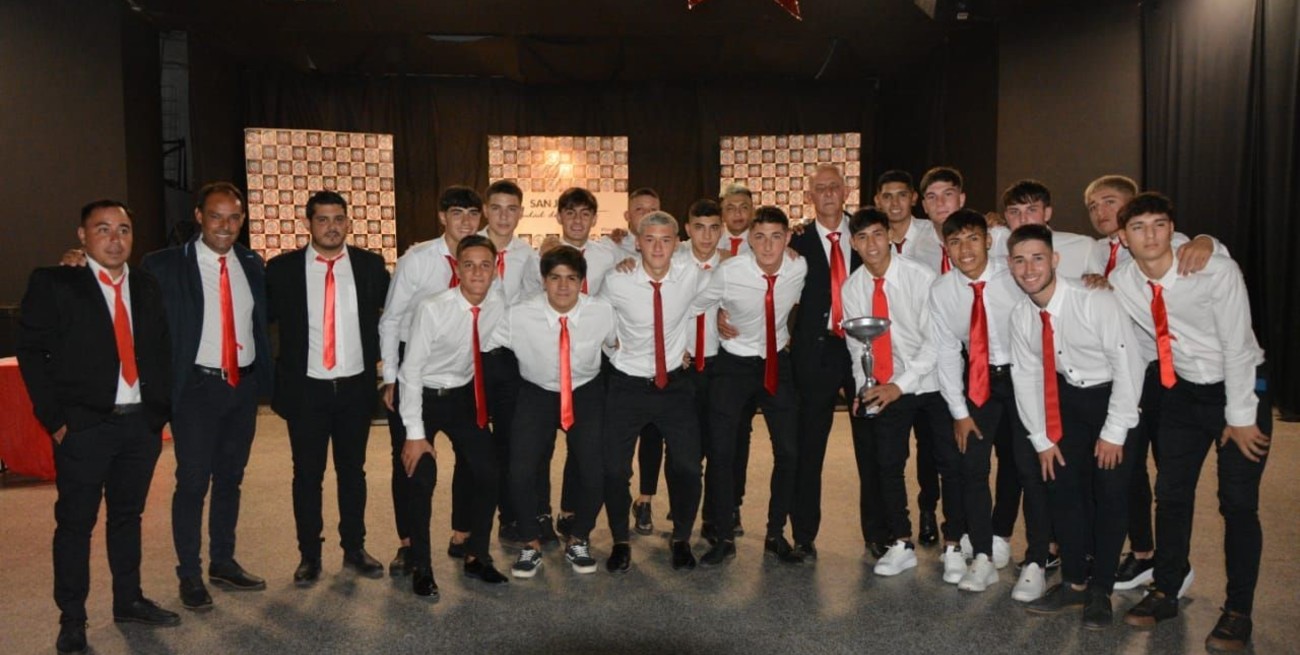 Colón de San Justo tuvo su noche de gala