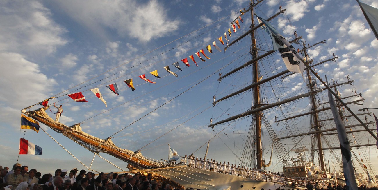 La Fragata Libertad inicia un nuevo viaje