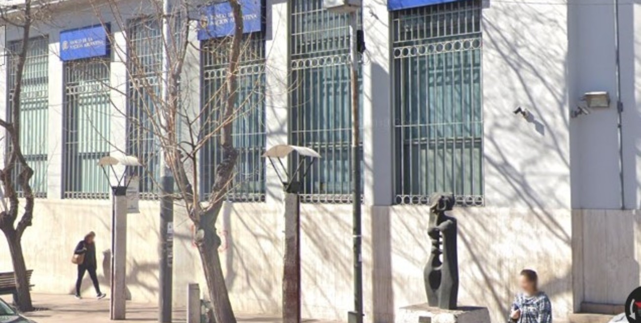 Guaymallén: intentaron robar un camión de caudales en la puerta del Banco Nación