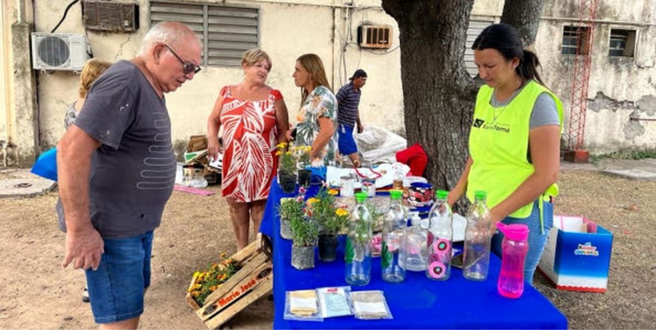 Familias santotomesinas colaboran con el medio ambiente