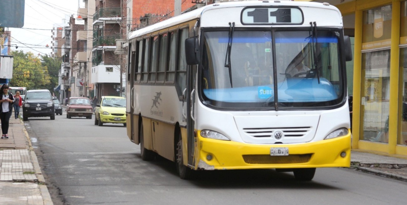 "Estoy armado y los voy a matar a todos"; la amenaza de un hombre a los pasajeros de un colectivo en Santa Fe