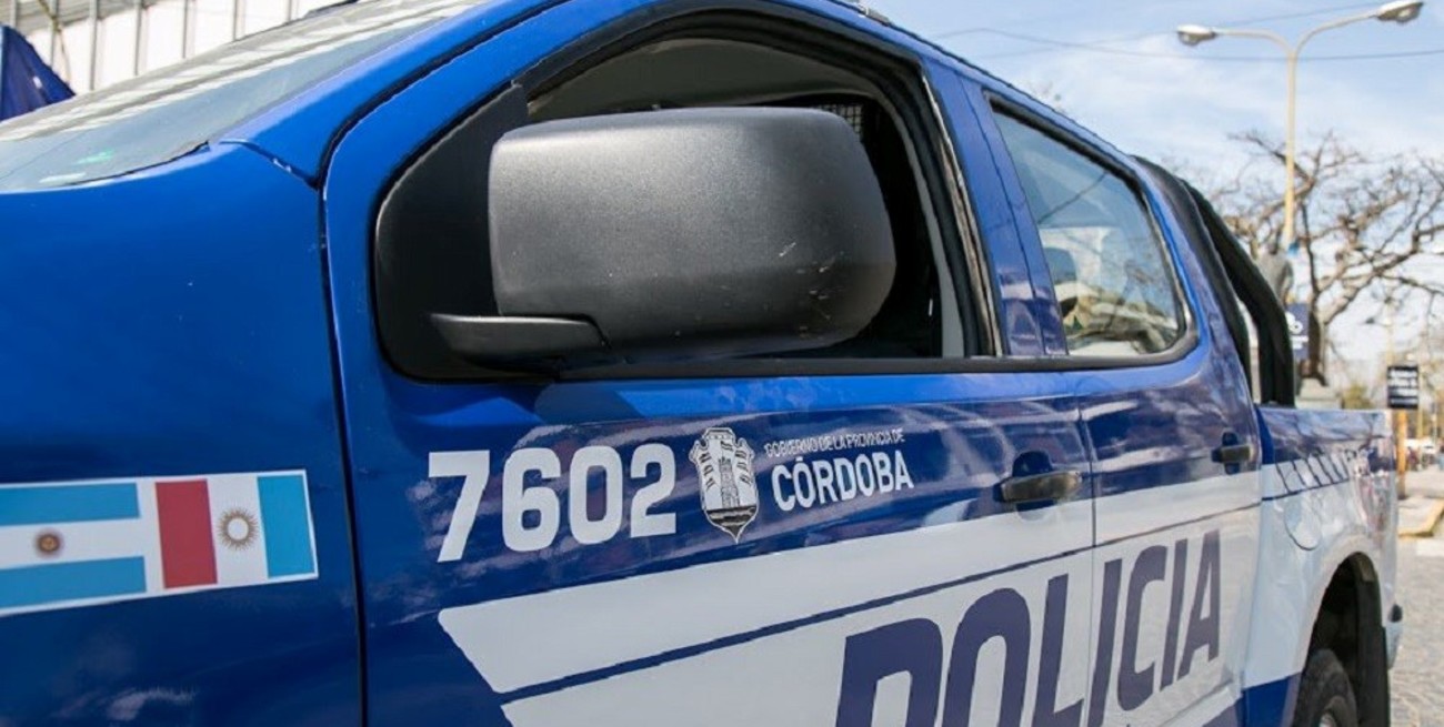 Córdoba: investigan la muerte de una policía que apareció con un disparo en el pecho